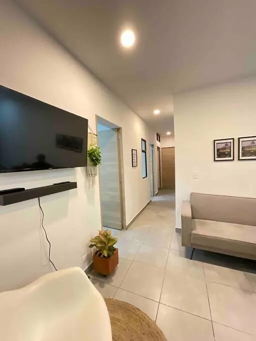 Apartamento Cerca De Todo En Medellin Lägenhet